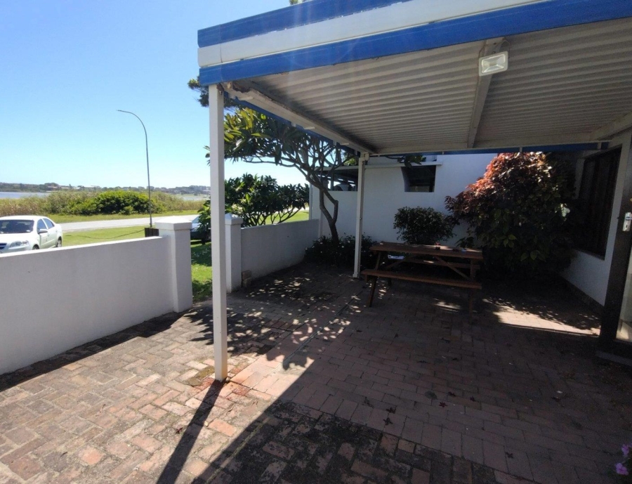 3 Bedroom Property for Sale in Paradise Beach Eastern Cape